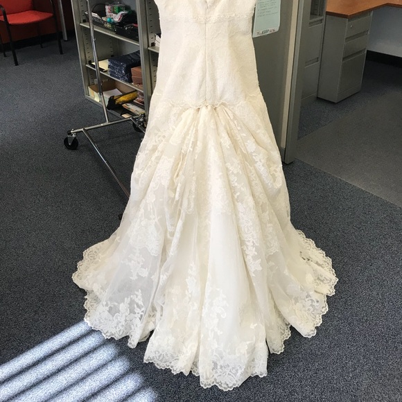 Wedding dress all lace - Picture 5 of 8